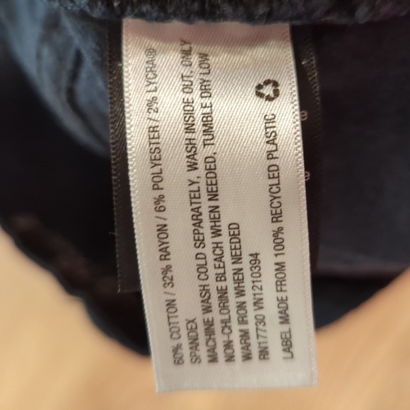 3 for $20 Bundle Sale! Universal Thread black cut-off denim shorts size 4 / 27 - Picture 7 of 7